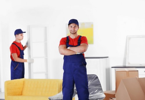 Efficient local moving truck service for Hammersmith homes and businesses