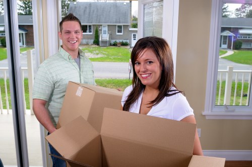Van move service in Hammersmith for household and item transport